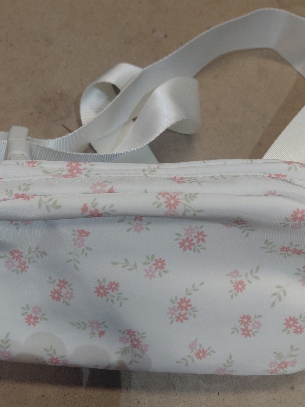 NWOT White Floral Fannypack Bag with Pink Flowers
